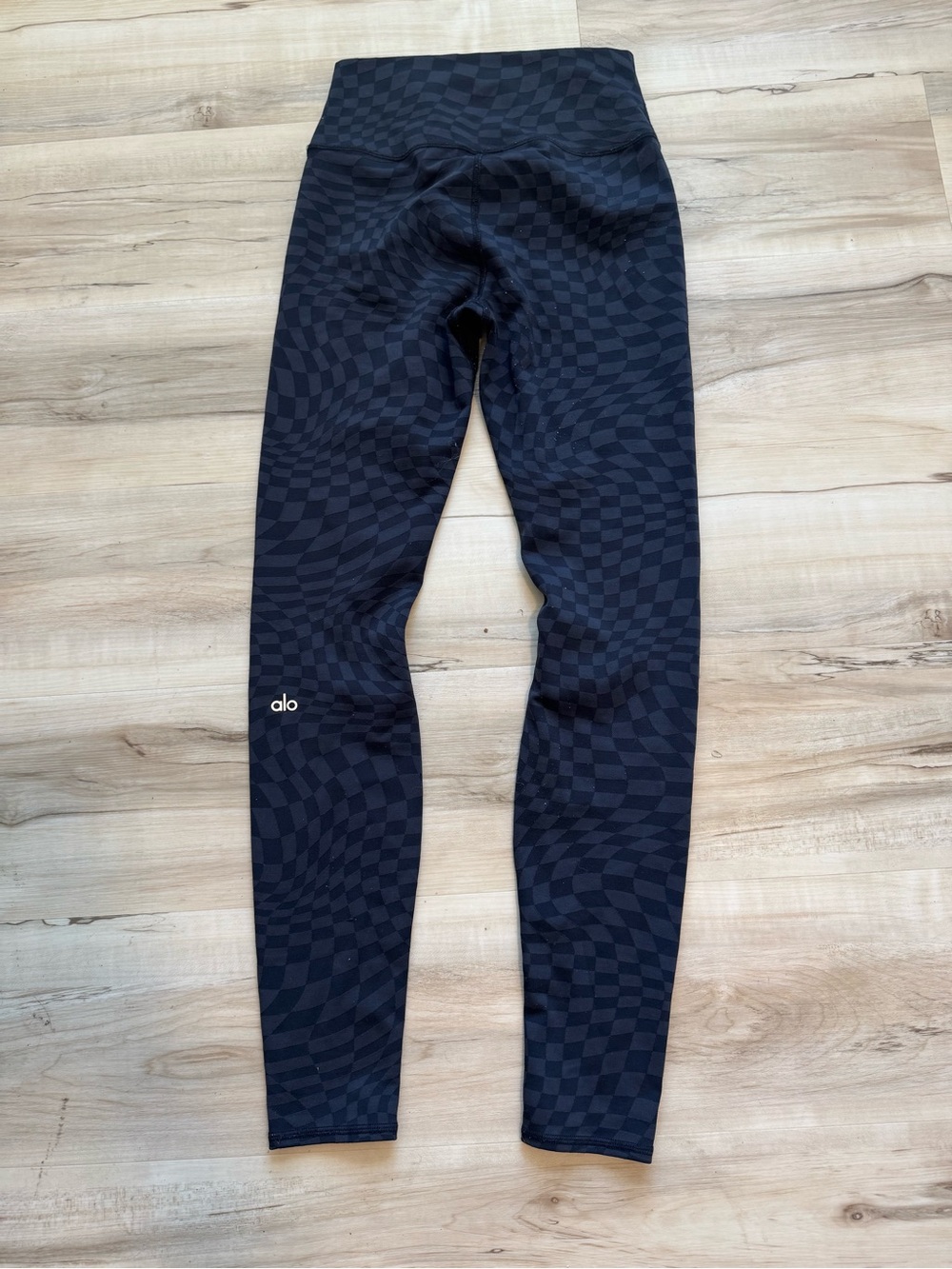ALO Yoga Womens Black Wavy Checker Leggings